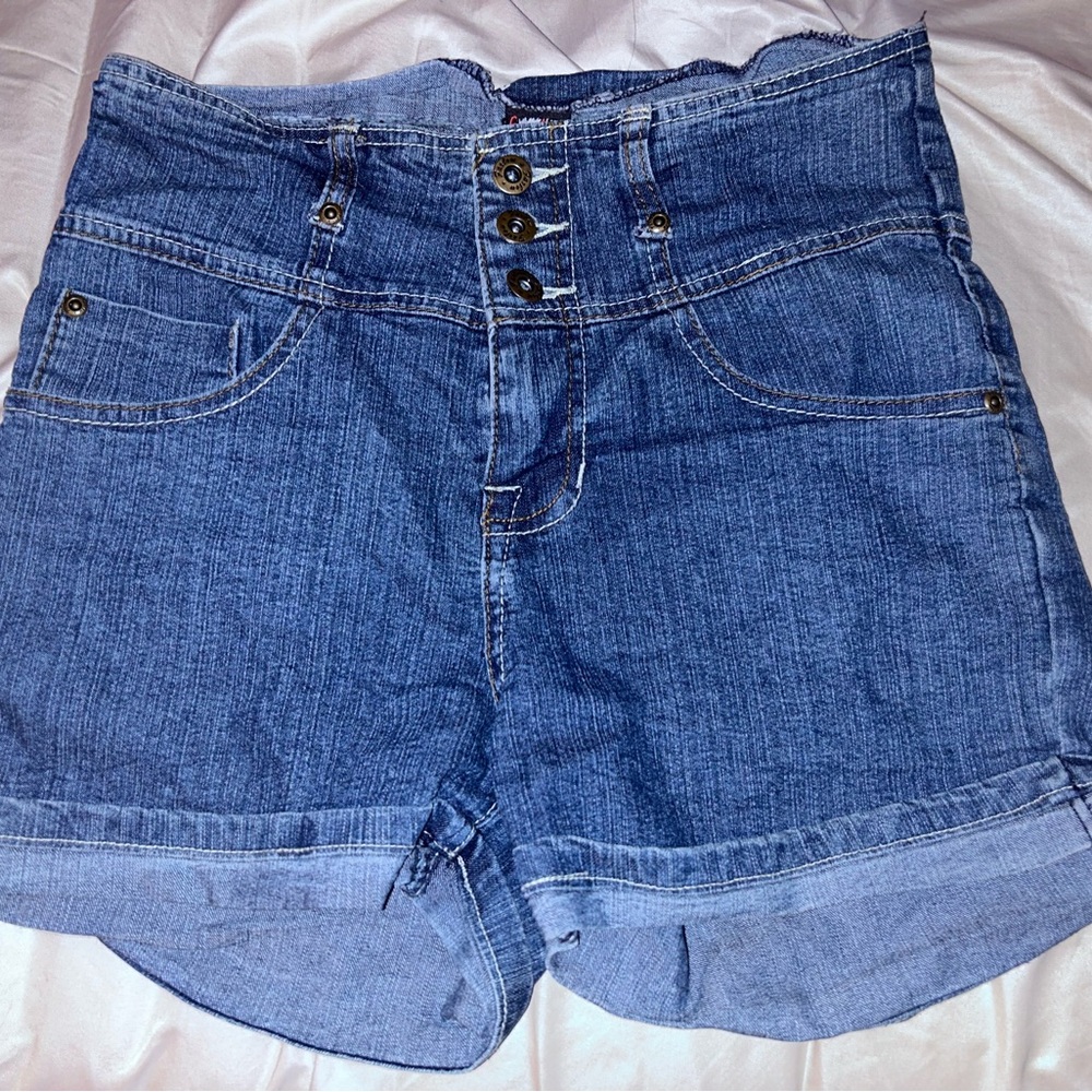 Size 3 high waisted denim shorts.